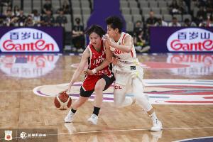 开云登录-媒体人：田中心是现代篮球的大核水平 以后会是非常难对付的对手