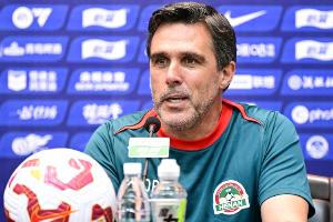 开云入口-虚晃一枪河南主帅昨日称重点在联赛 今日足协杯5外援重拳出击