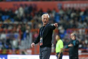 开云服务-足球报：足协杯为玉昆带来迅速反弹的绝好机会，安德森战意十足