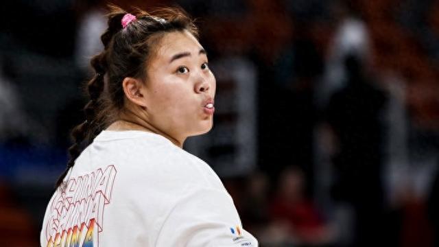 开云入口-新民体育丨“大宝贝”刘禹彤加盟，上海篮球又迎强援！